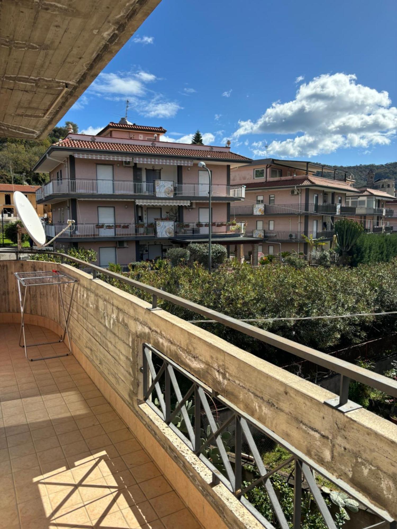 Il Sole Dell'Alcantara Lägenhet Gaggi Exteriör bild